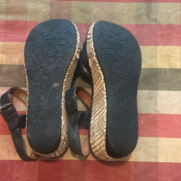 BUSSOLA Black Leather Sandals with Buckle Straps - Picture 3 of 5